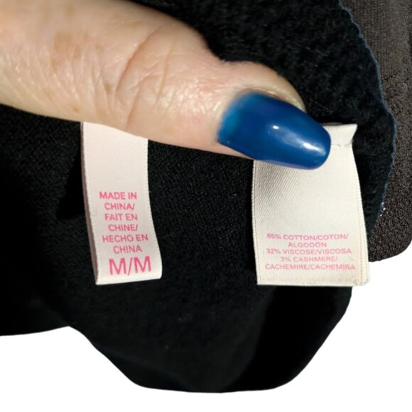 VICTORIA SECRET vintage low/high sweater super comfortable - Picture 4 of 4